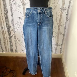 Maurice’s ever flex high rise 12 R